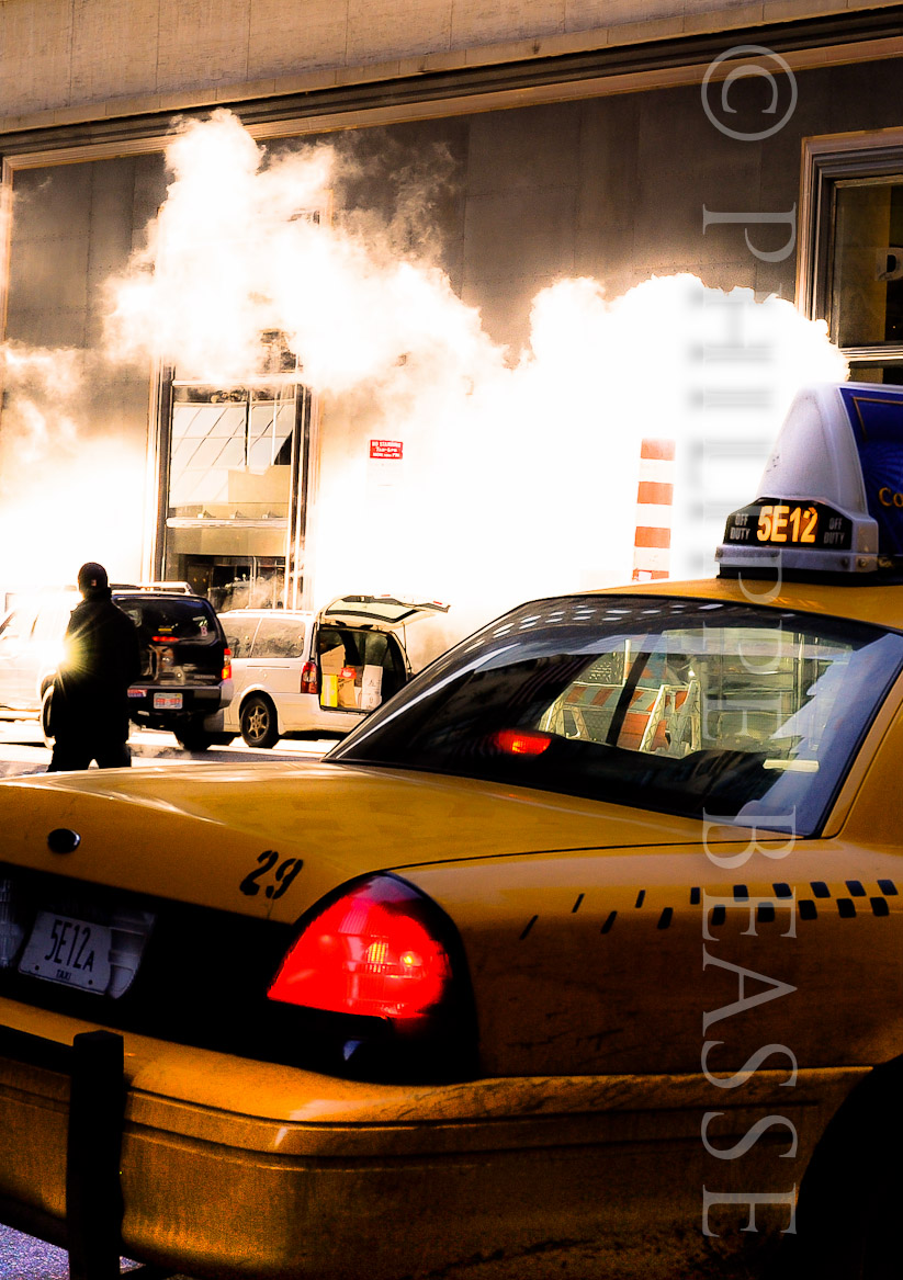 Yellow Cab in smoke ( 56cm x 39,5cm ) 25 exemplaires