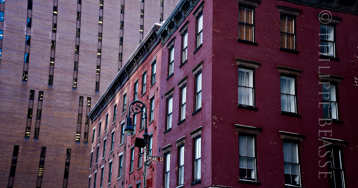 Pearl Street  ( 82cm x 43cm )  7 ex